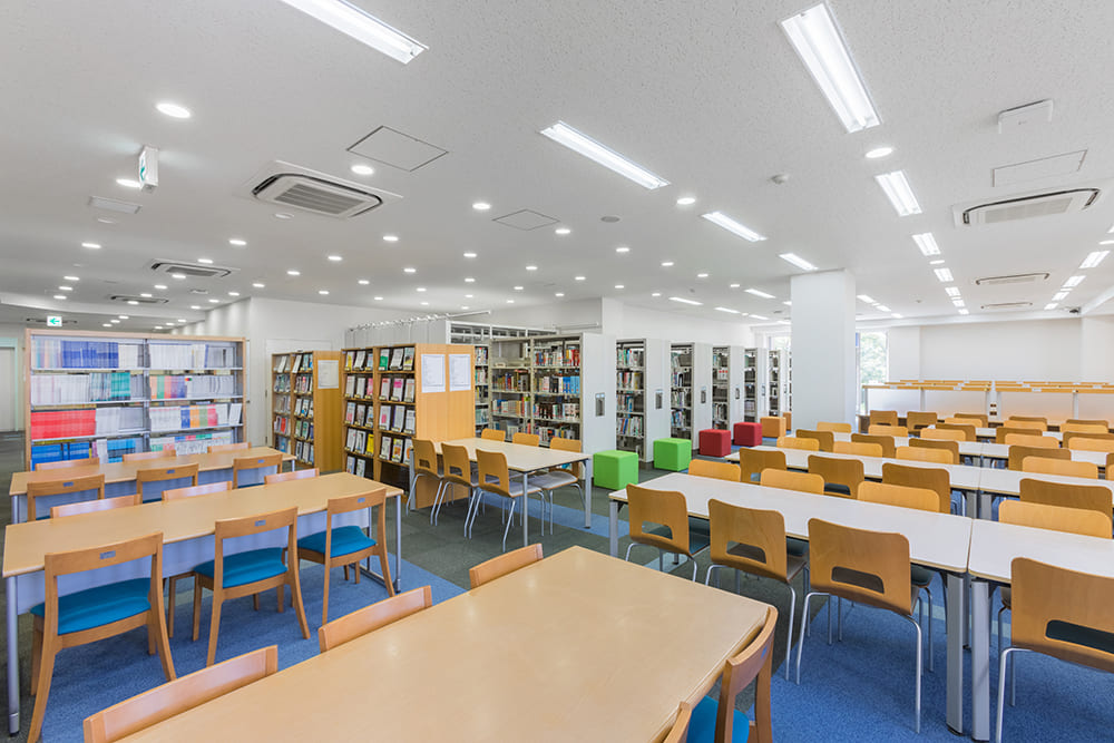 図書館 福岡国際医療福祉大学